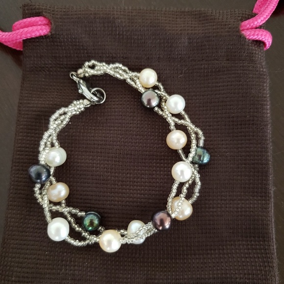 Jewelry - Beautiful Pearl Bracelet